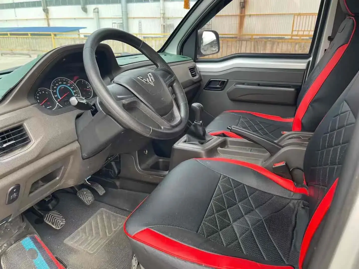 2019 WULING RONGGUANG thumbnail 4