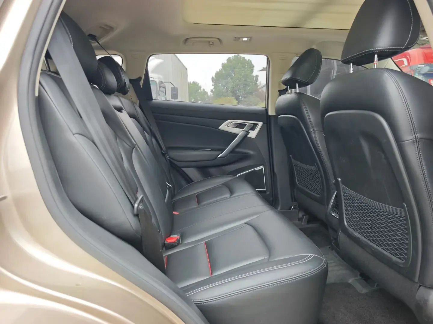 2018 GEELY AZKARRA thumbnail 3