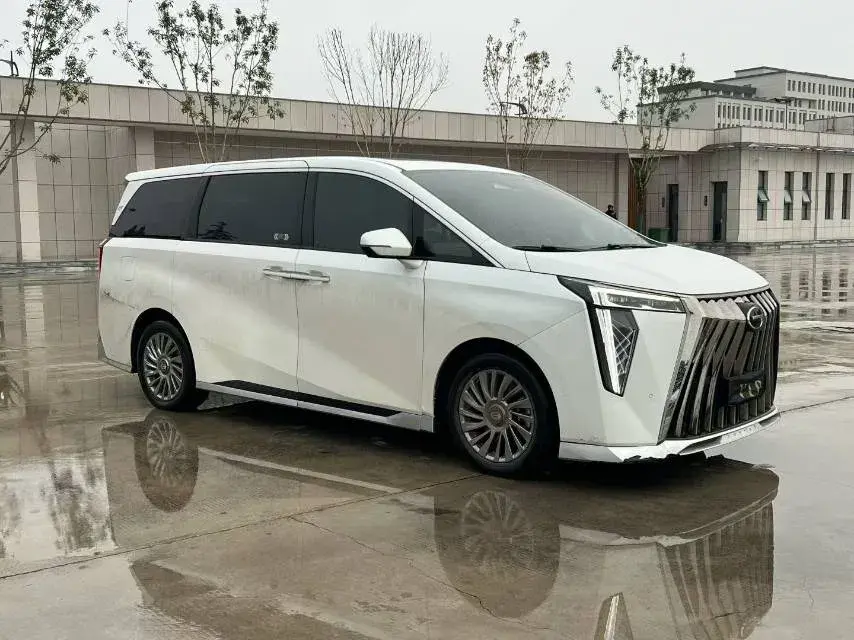 2023 GAC TRUMPCHI thumbnail 3