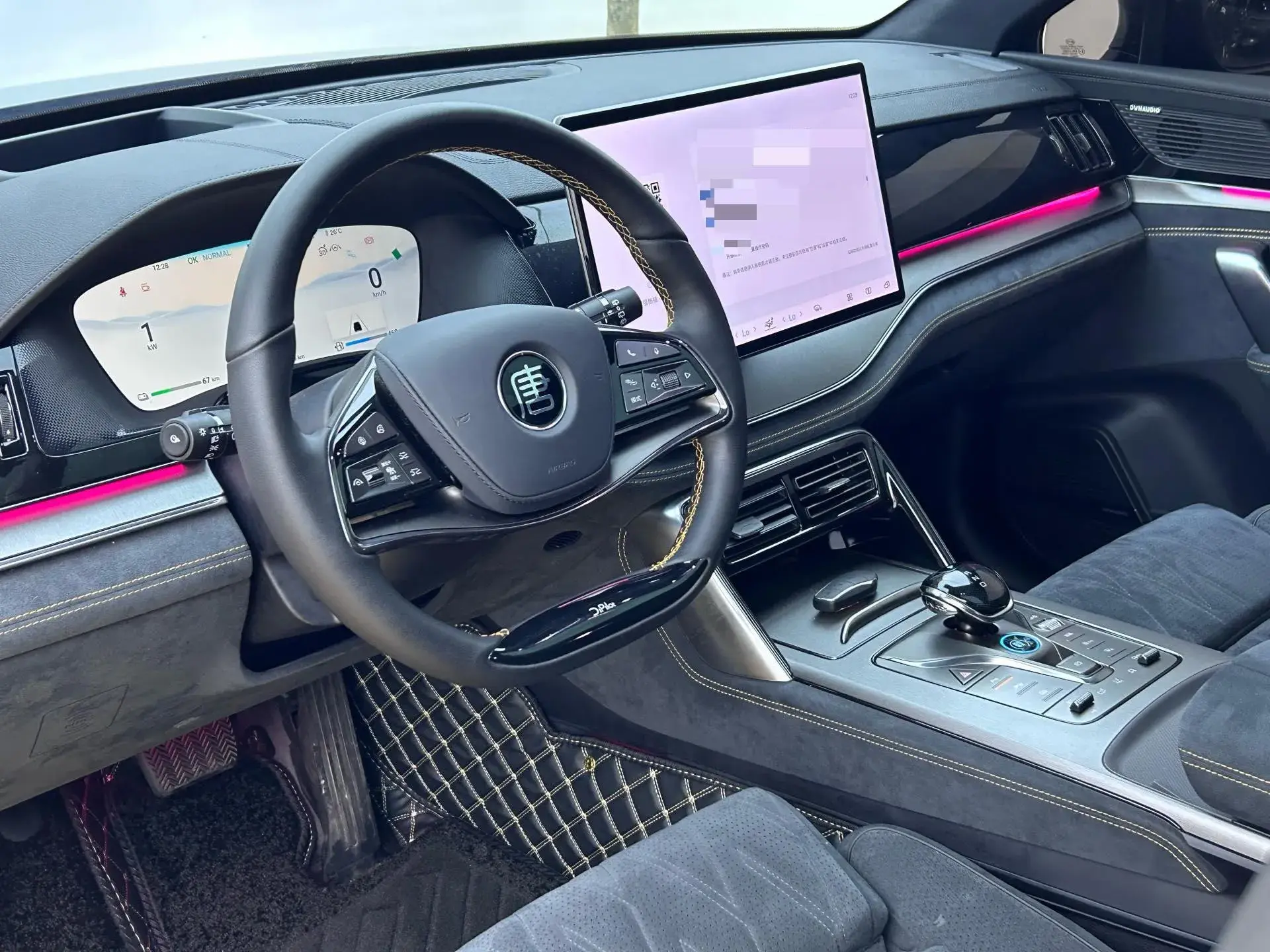 2022 BYD TANG thumbnail 3