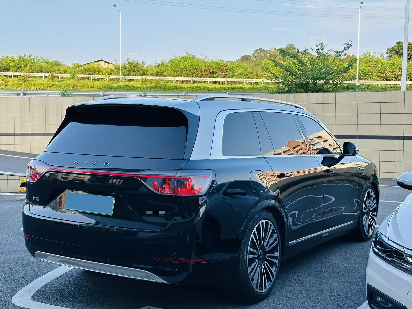 2024 HIMA AITO thumbnail 4