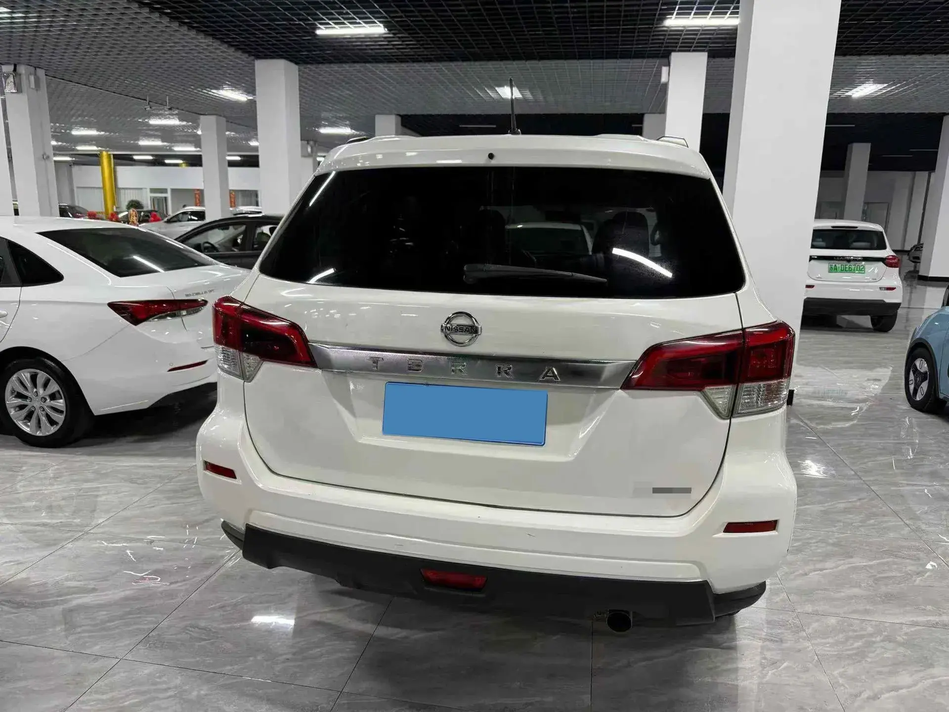 2020 NISSAN TERRA thumbnail 4