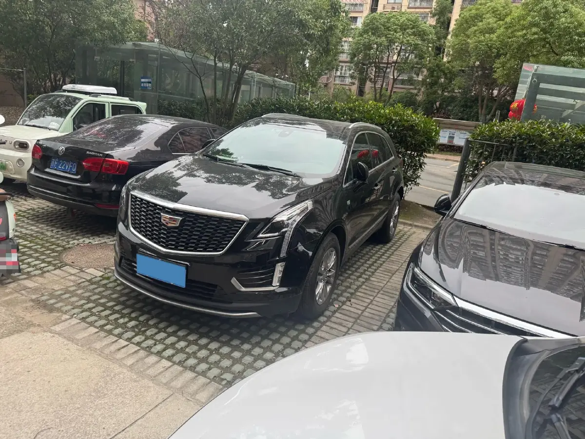 2021 Cadillac XT5 2.0T 237HP L4 9AT