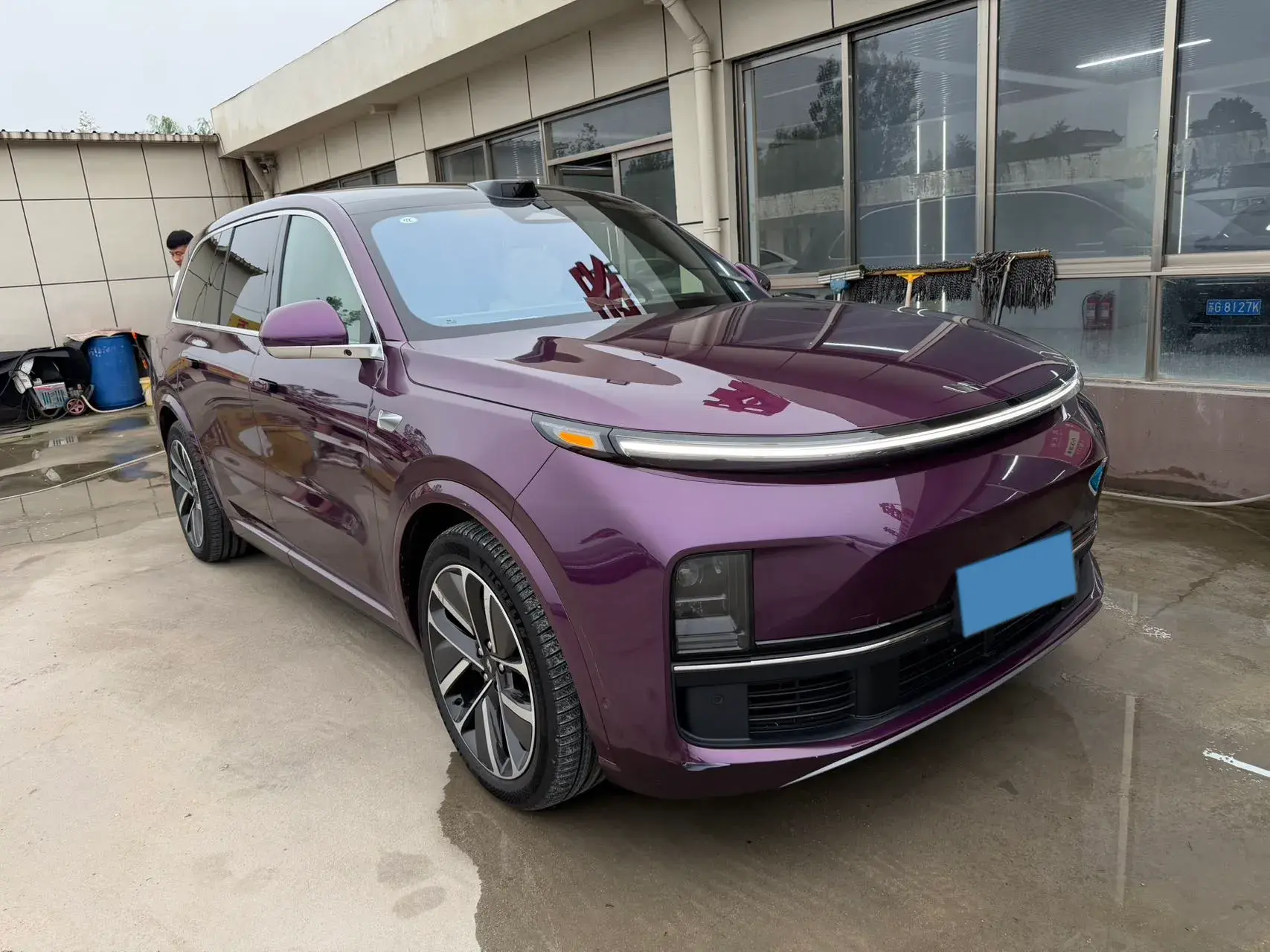 2024 LI L9 thumbnail 2