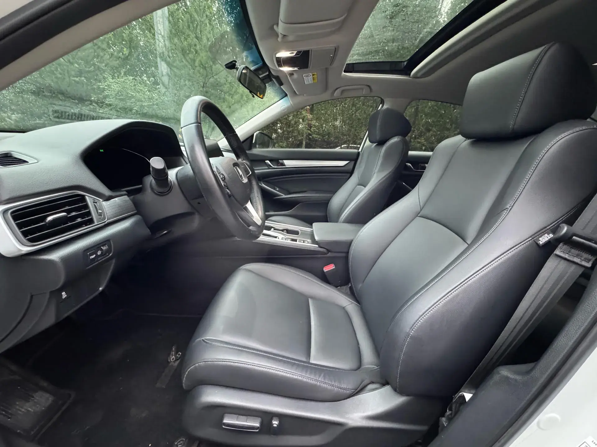 2022 HONDA ACCORD thumbnail 4