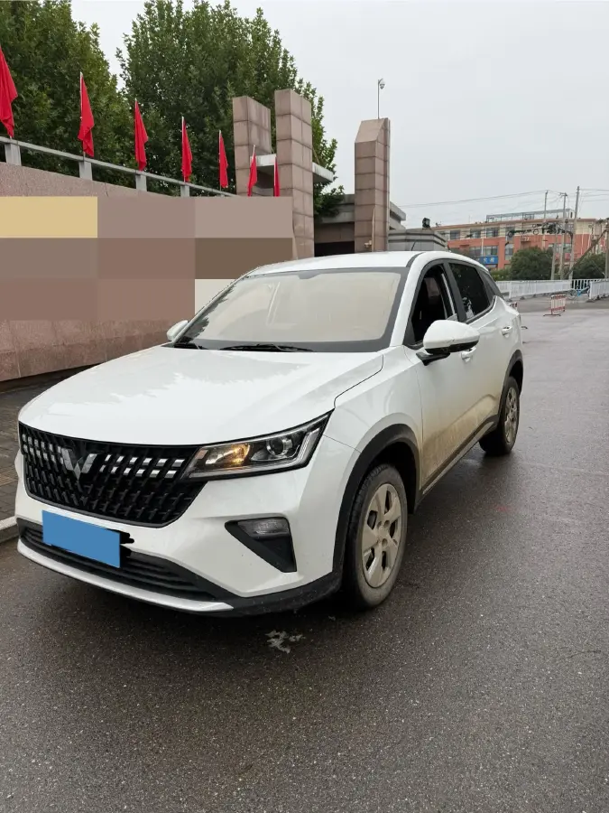 2022 WuLing XingChi 1.5L 99HP L4 6MT