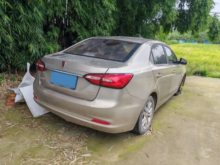 2018 ROEWE 360 thumbnail 3