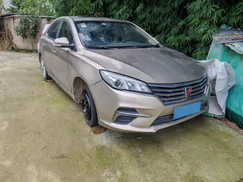 2018 ROEWE 360 thumbnail 2