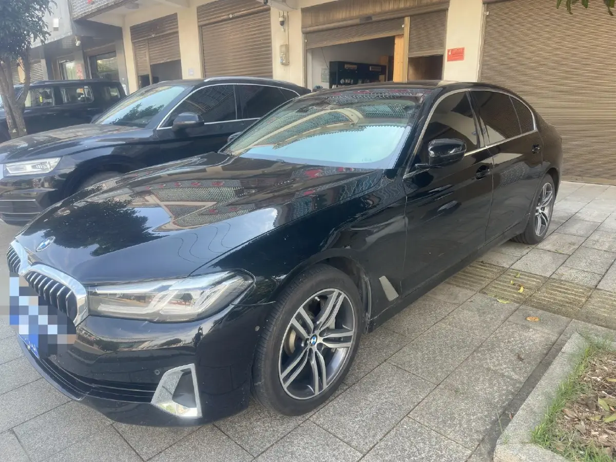 2021 BMW 5 Series 2.0T 252HP L4 8AT