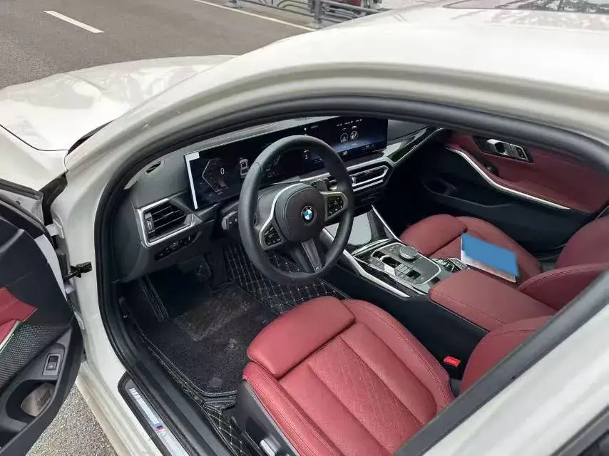 2023 BMW 3 thumbnail 4