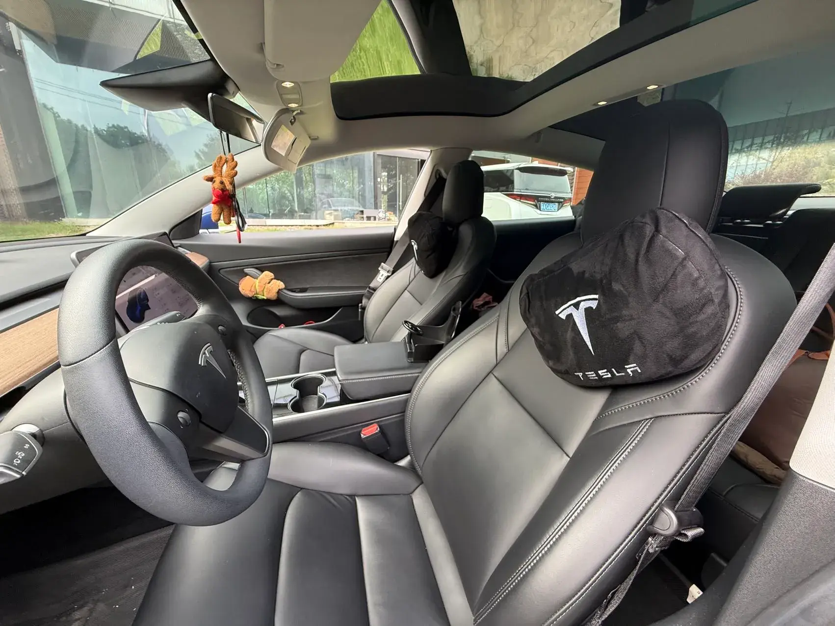 2020 TESLA MODEL thumbnail 3