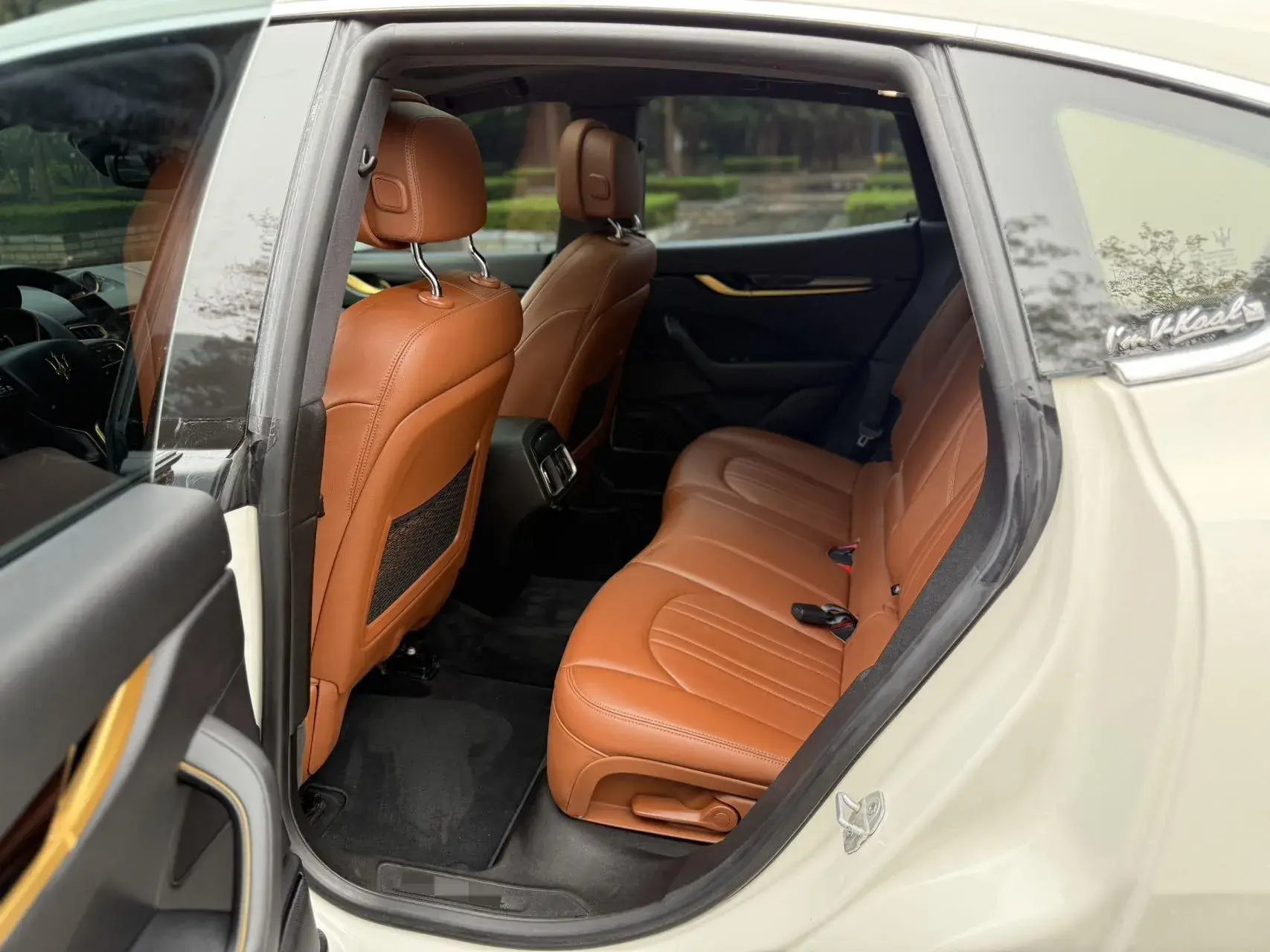 2018 MASERATI LEVANTE thumbnail 4