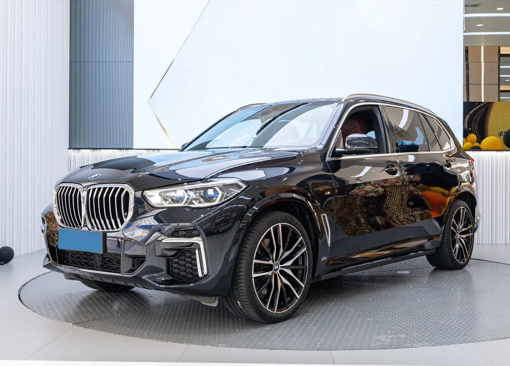2022 BMW X5 view 1