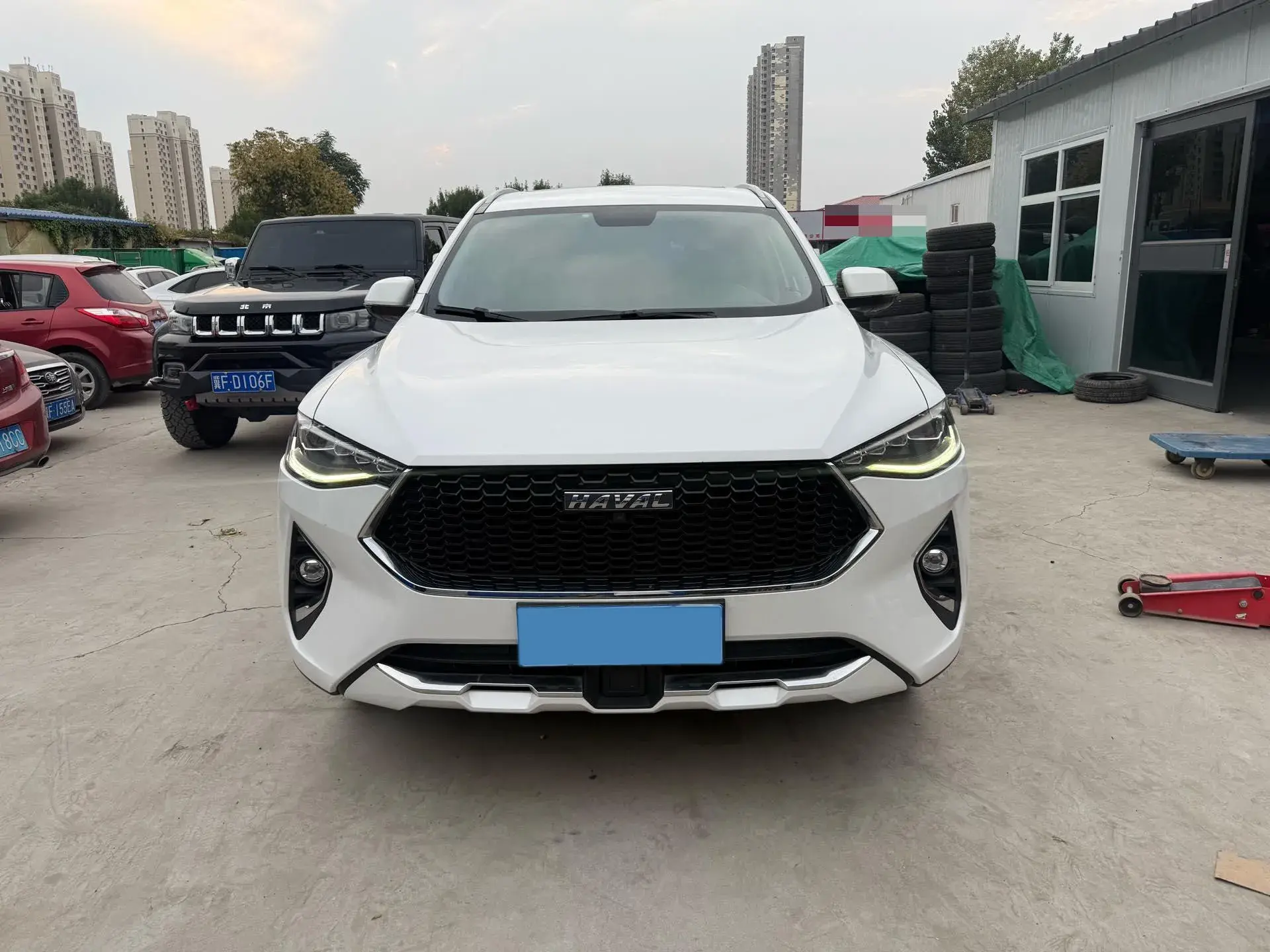 2019 HAVAL F7 thumbnail 3