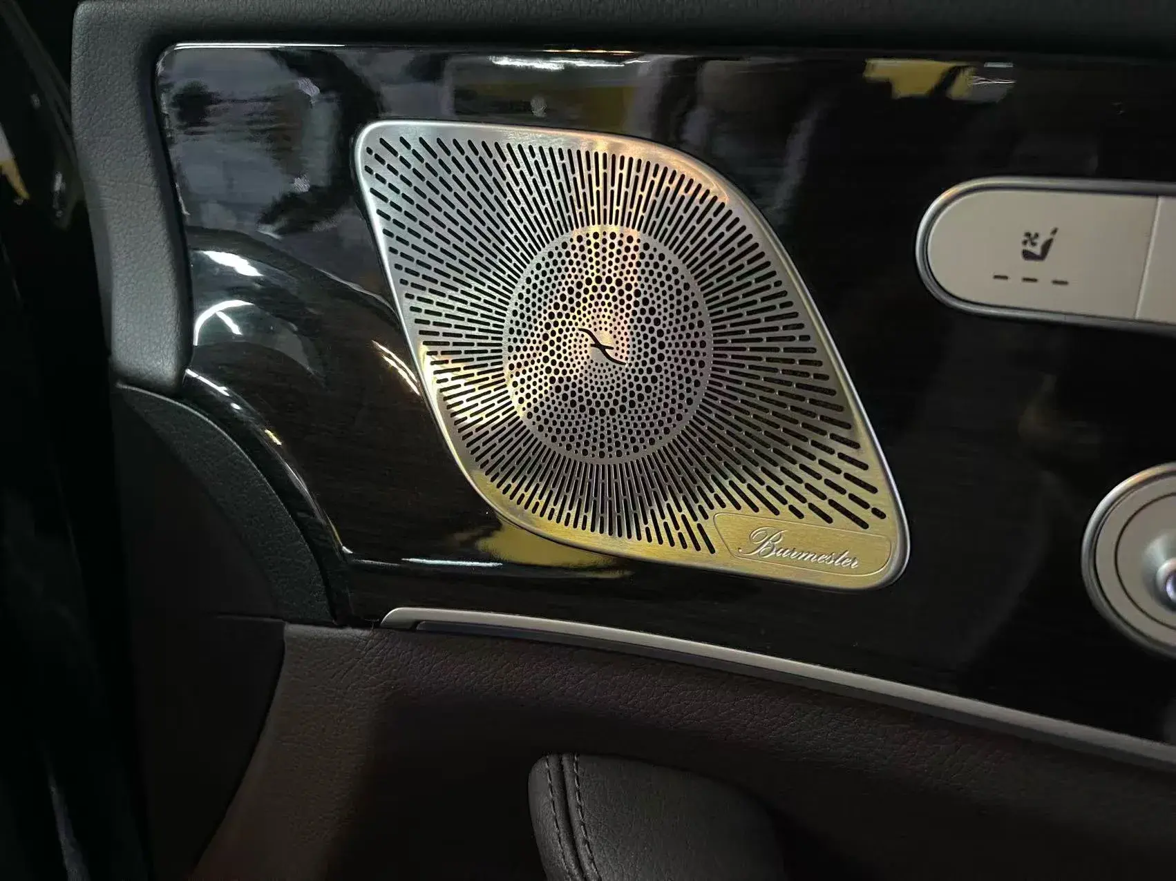 2023 MERCEDES-BENZ GLE thumbnail 4