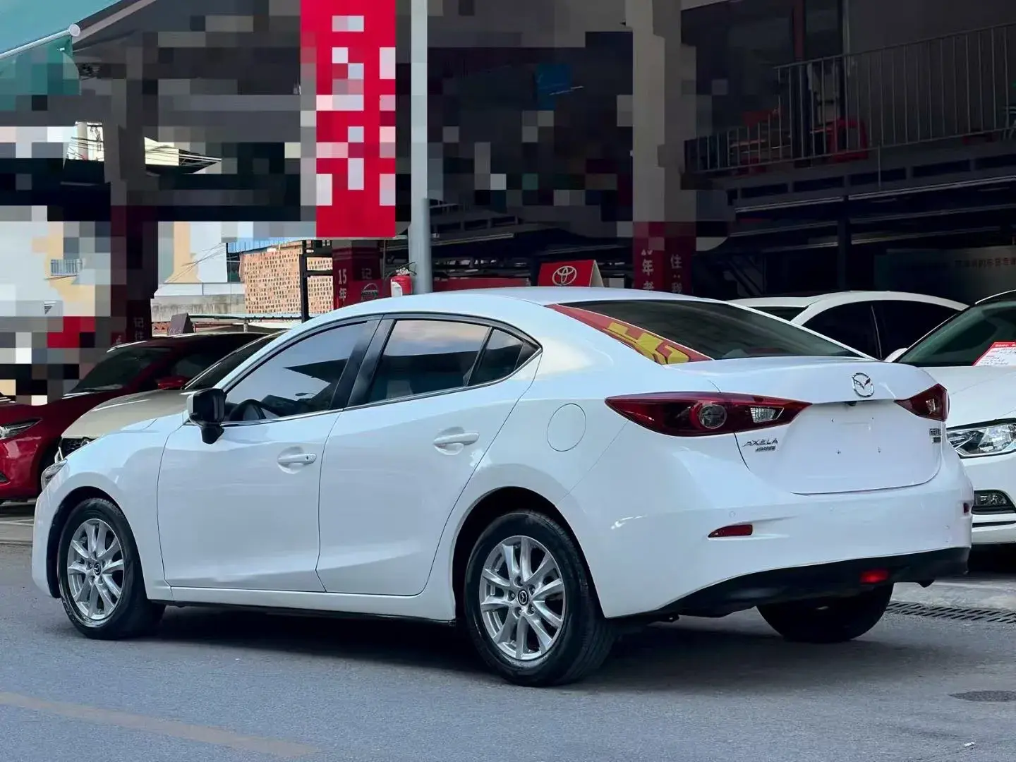 2017 MAZDA 3 thumbnail 4