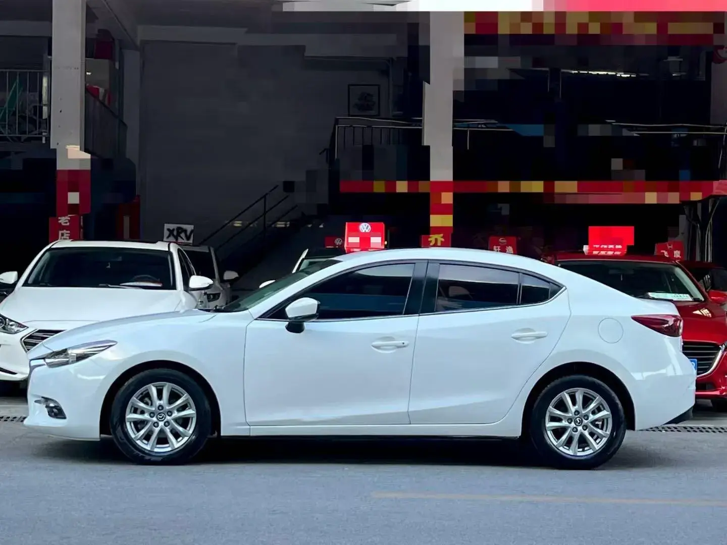 2017 MAZDA 3 thumbnail 3