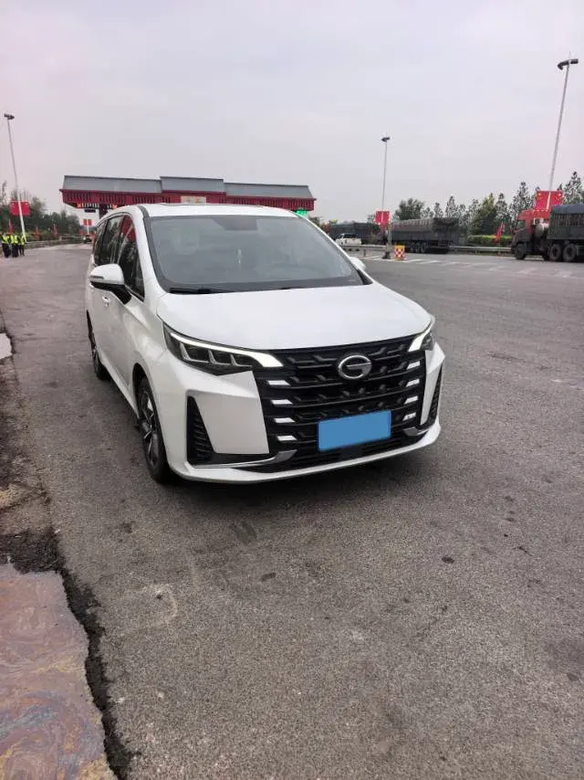 2021 GAC TRUMPCHI thumbnail 3