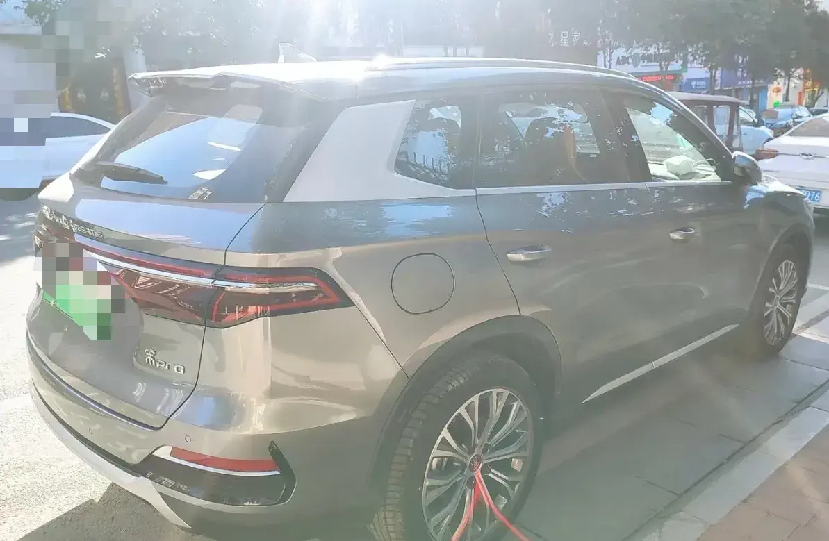 2022 BYD SONG thumbnail 4