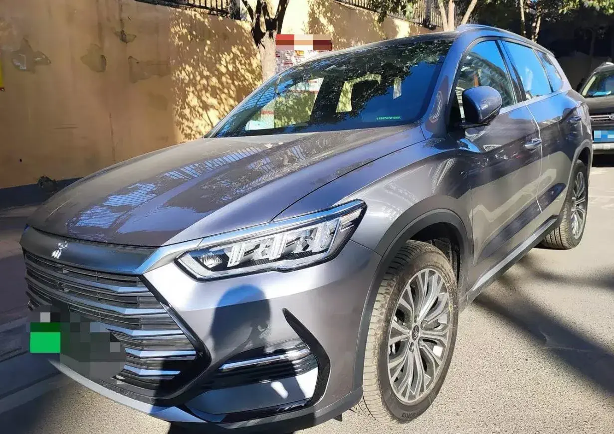 2022 BYD SONG view 1