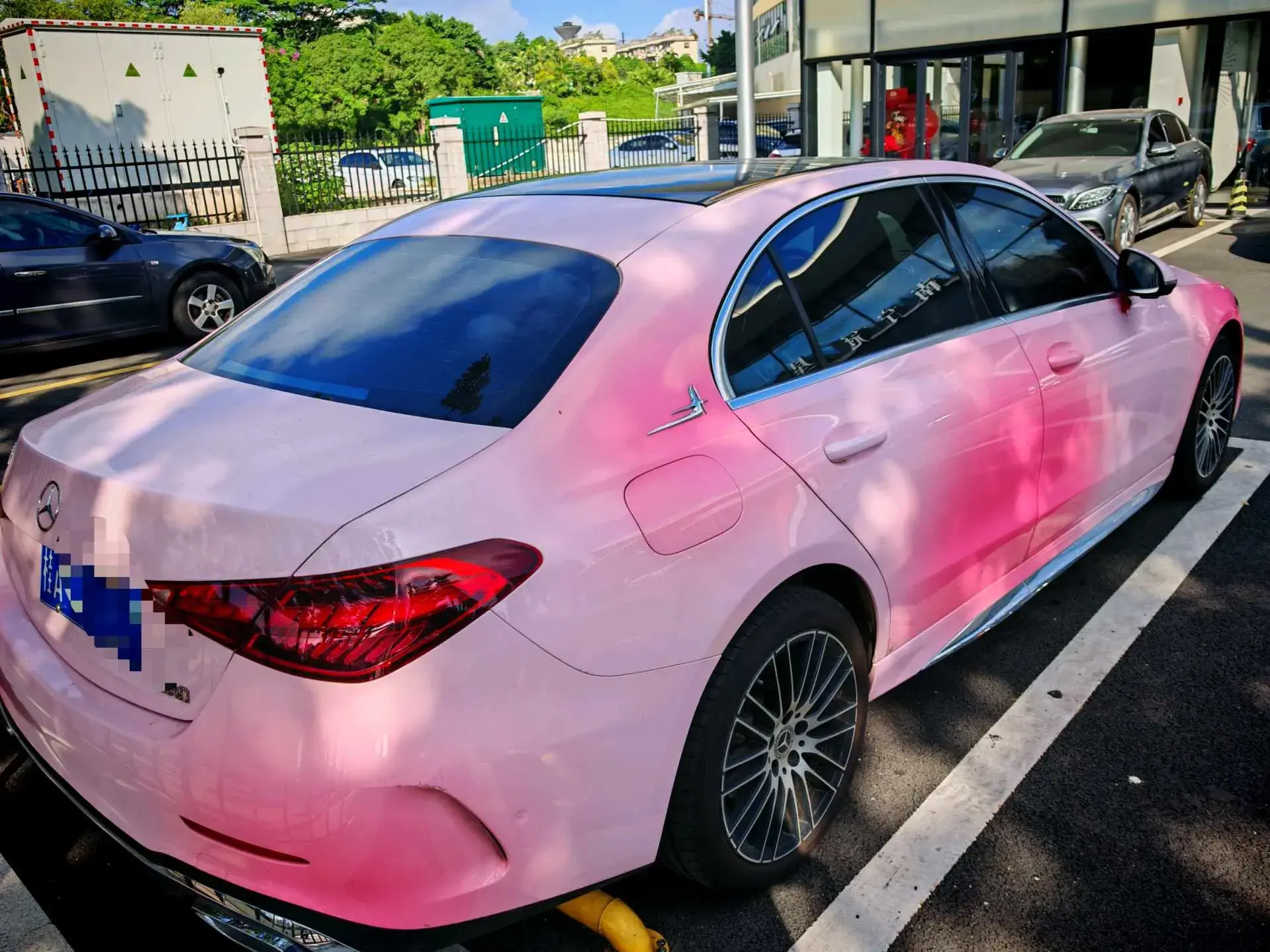 2025 MERCEDES-BENZ C thumbnail 3