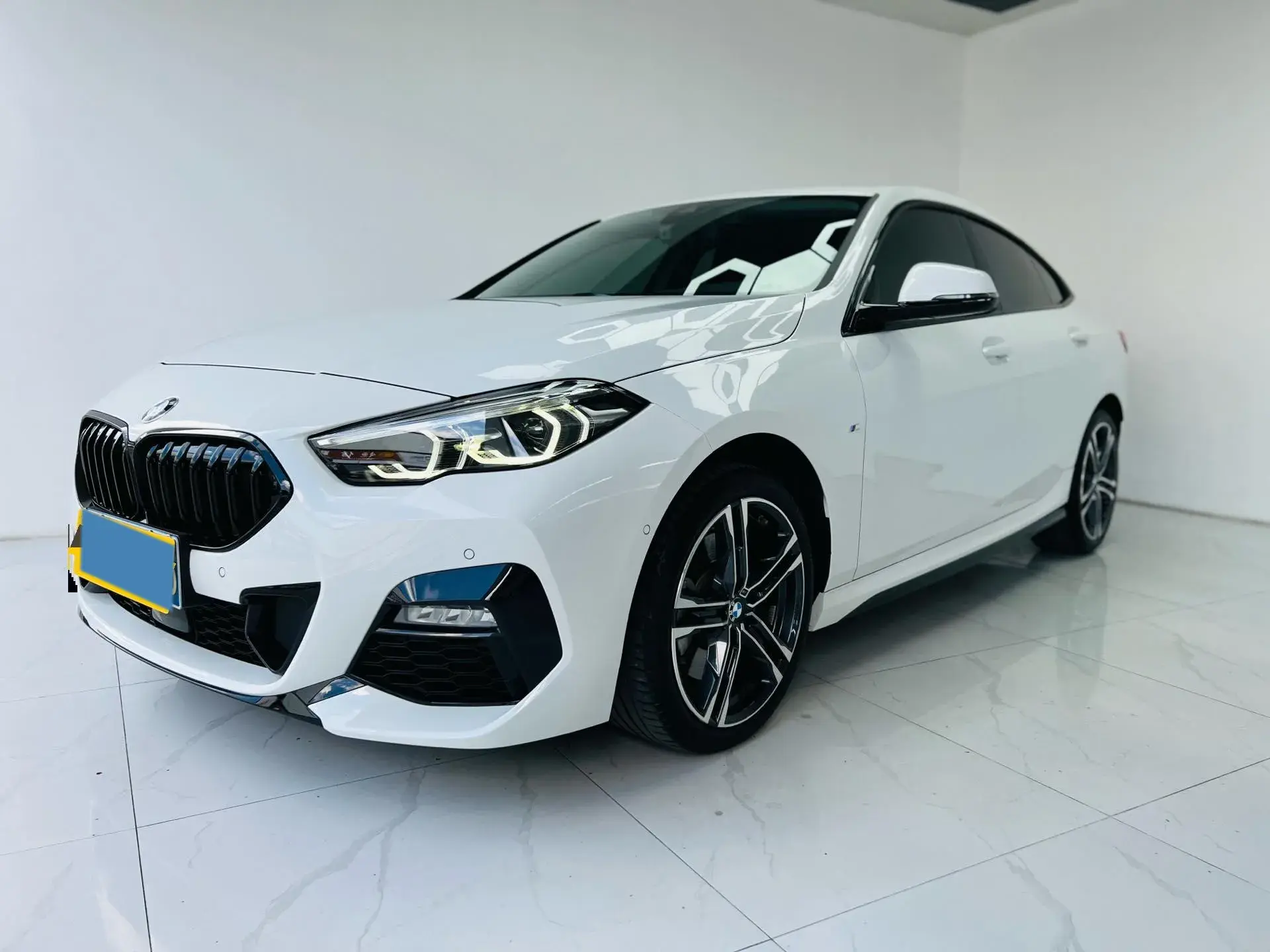 2021 BMW 2 view 1