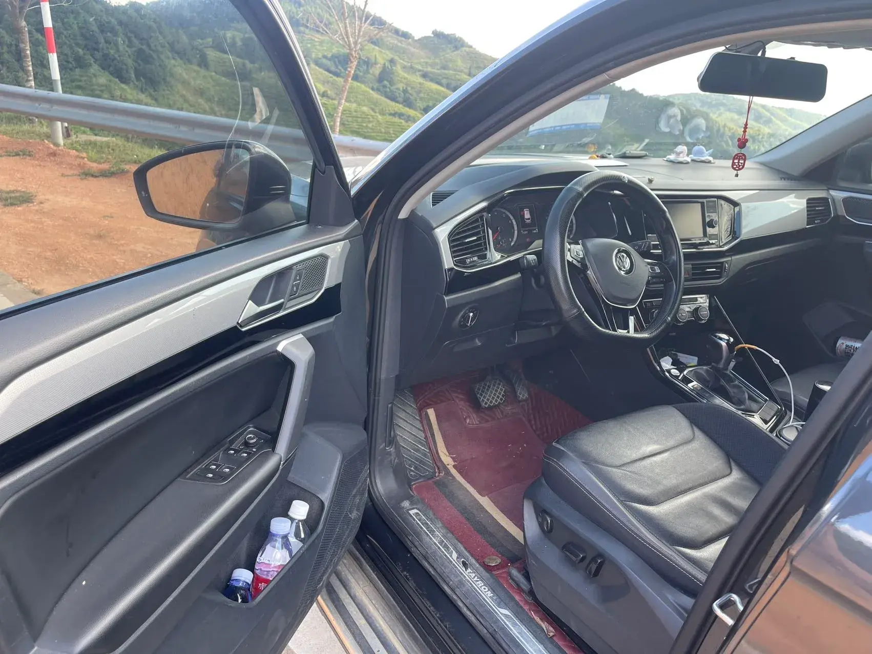 2019 VOLKSWAGEN TAYRON thumbnail 3