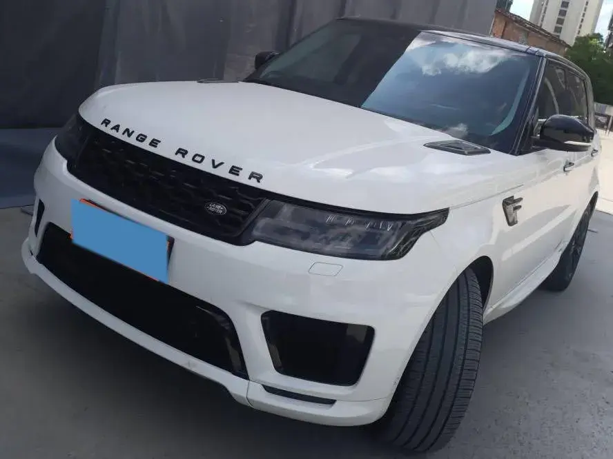 2022 LAND ROVER view 1