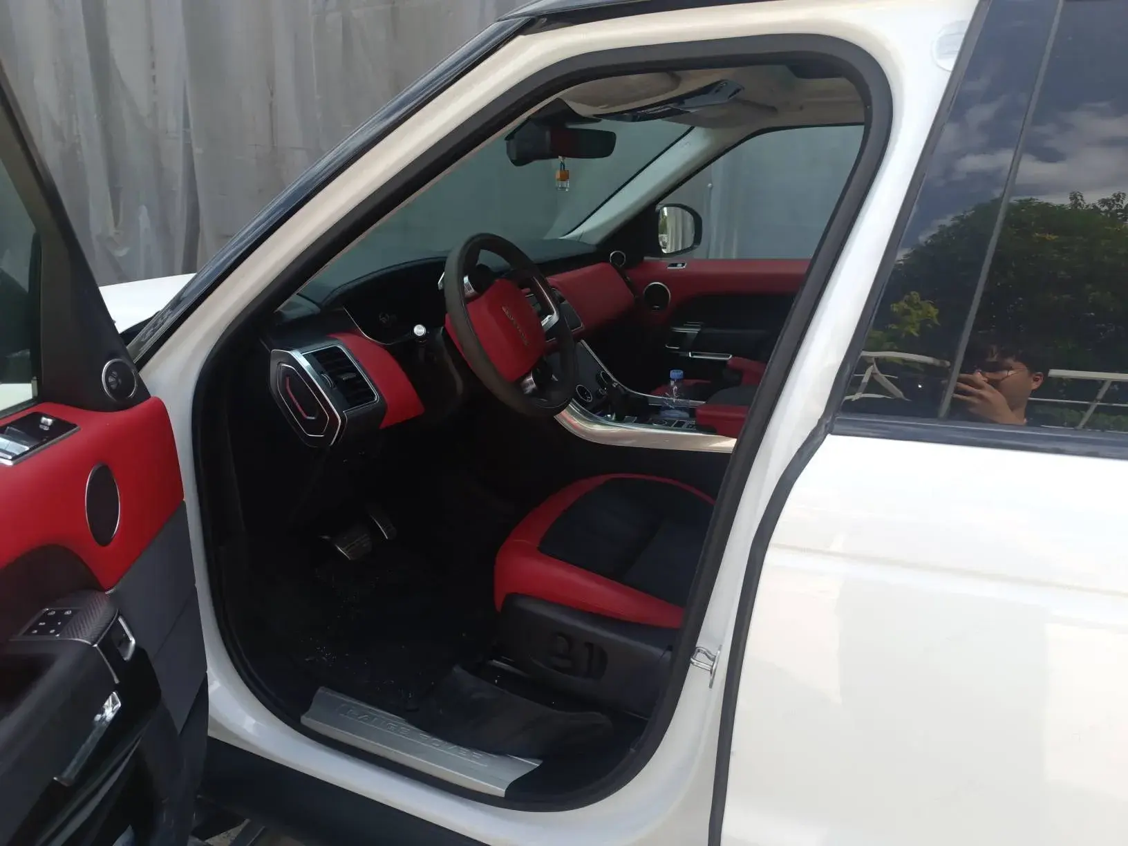 2022 LAND ROVER thumbnail 4