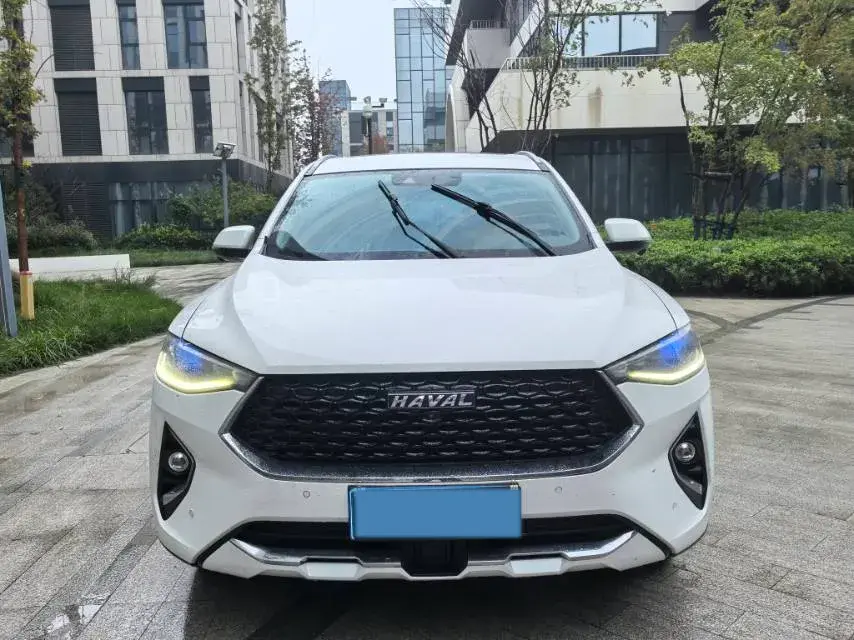 2019 HAVAL F7 thumbnail 2