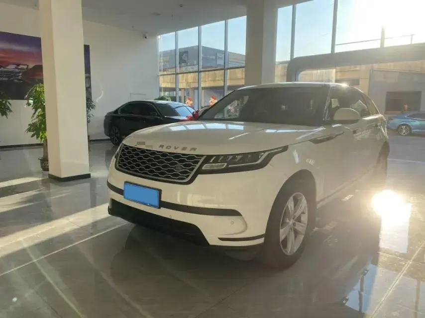 2020 LAND ROVER thumbnail 2