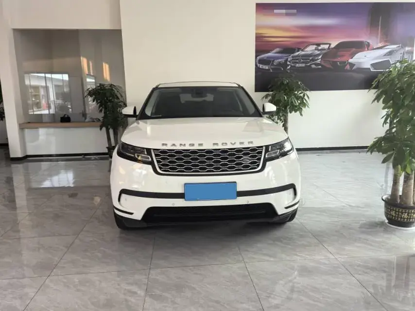 2020 LAND ROVER thumbnail 4