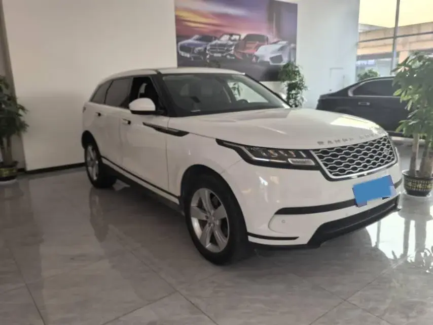 2020 LAND ROVER thumbnail 3