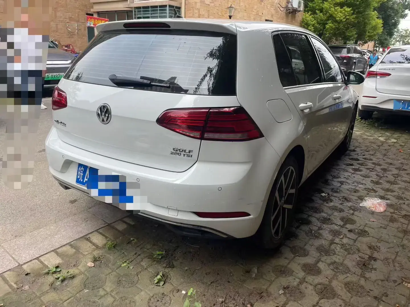 2020 VOLKSWAGEN GOLF thumbnail 3