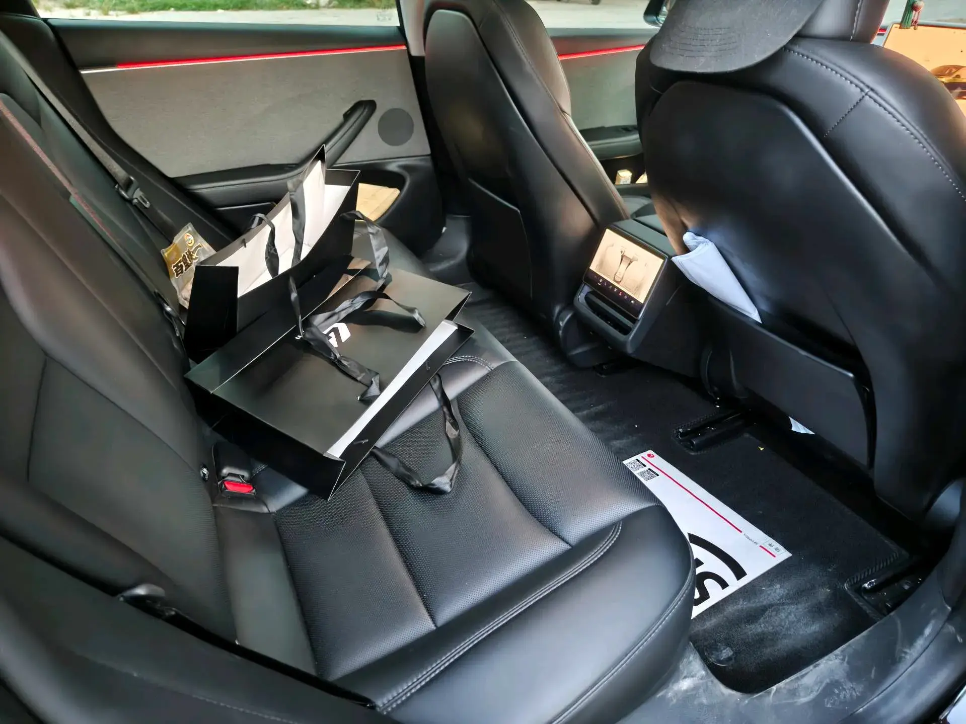 2023 TESLA MODEL thumbnail 4