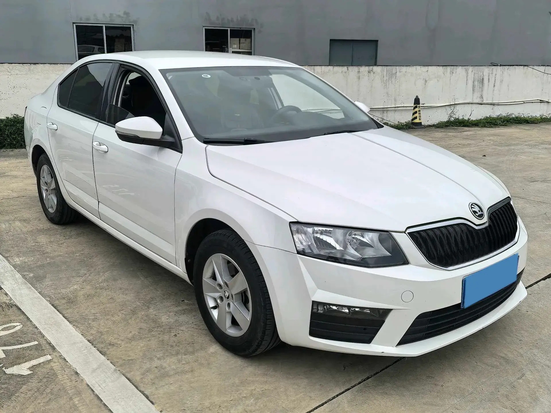 2017 SKODA OCTAVIA thumbnail 3