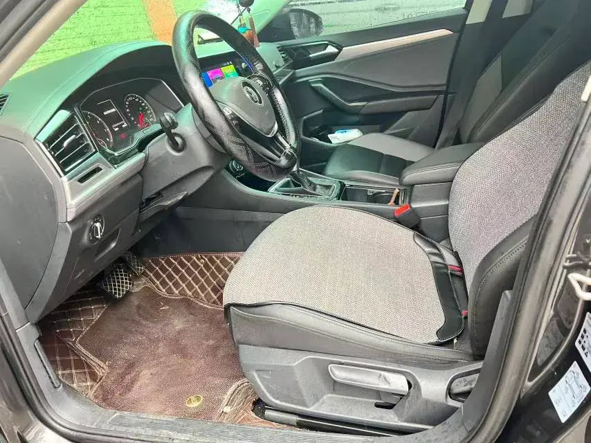 2019 VOLKSWAGEN SAGITAR thumbnail 2