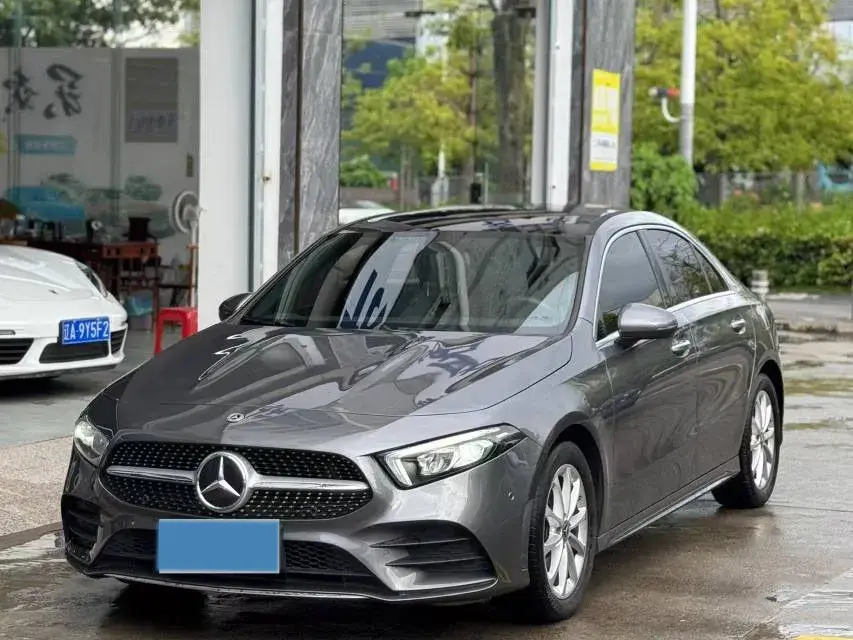 2021 MERCEDES-BENZ A view 1