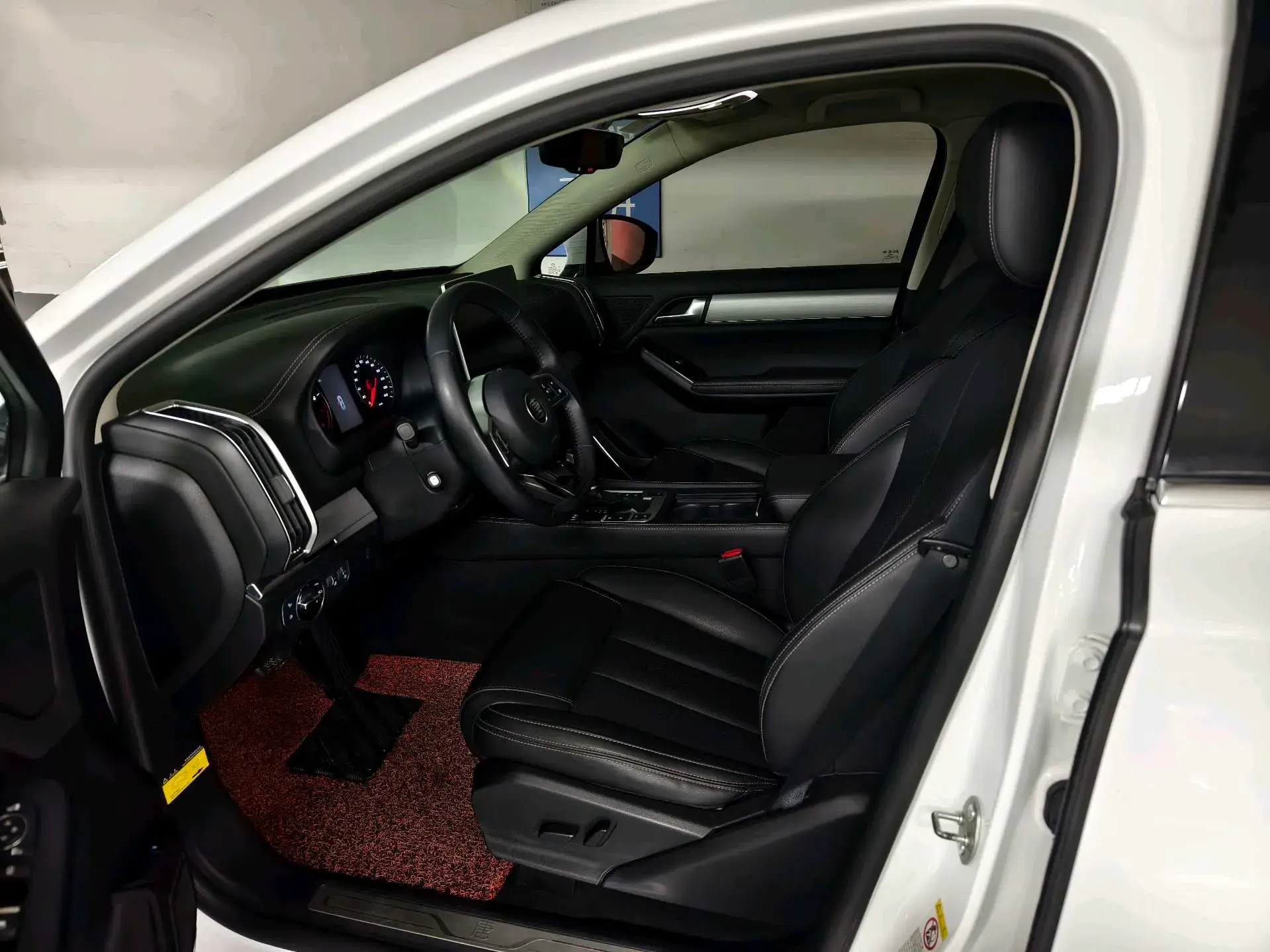 2018 BYD TANG thumbnail 4