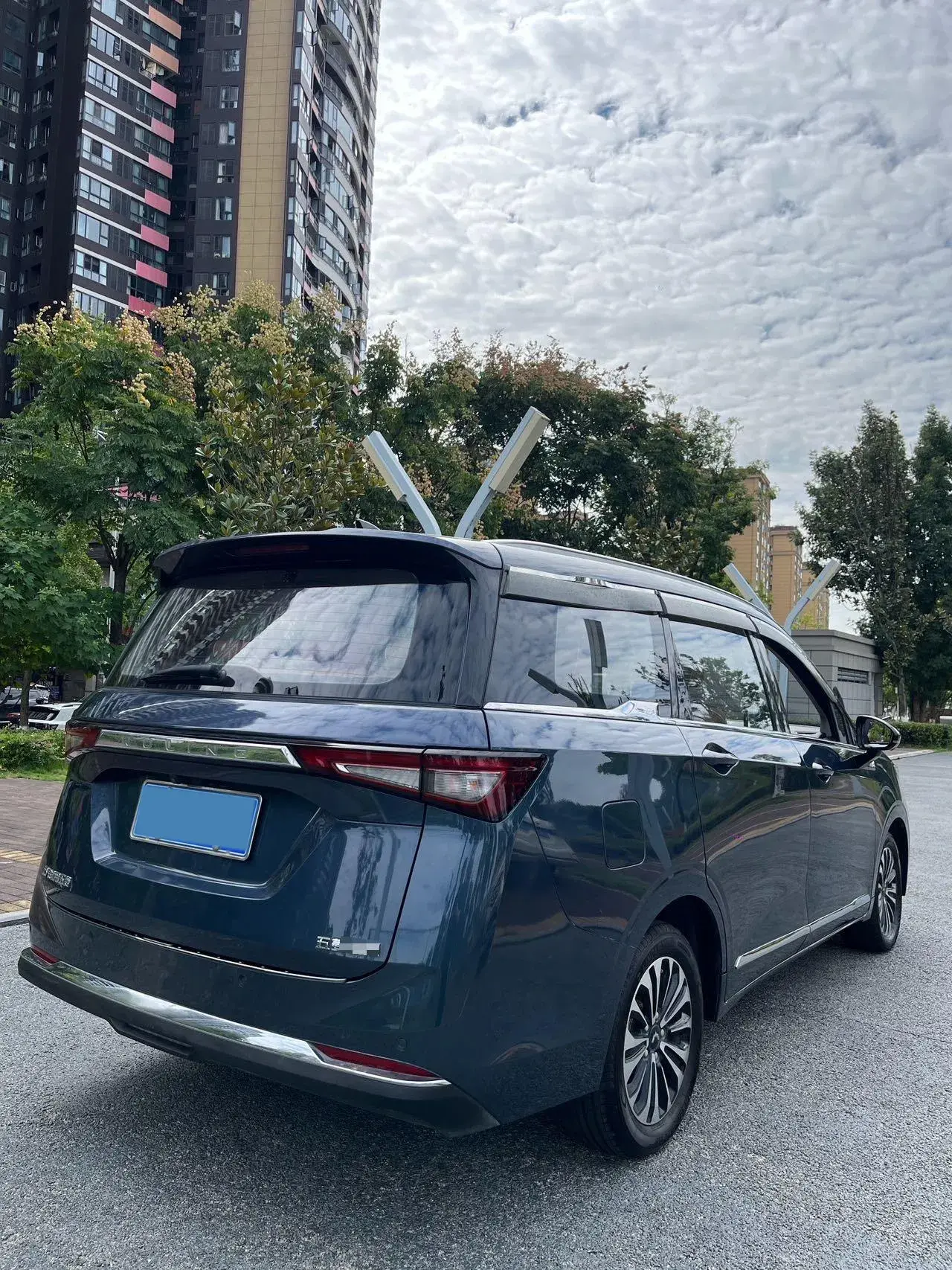 2022 WULING JIACHEN thumbnail 4