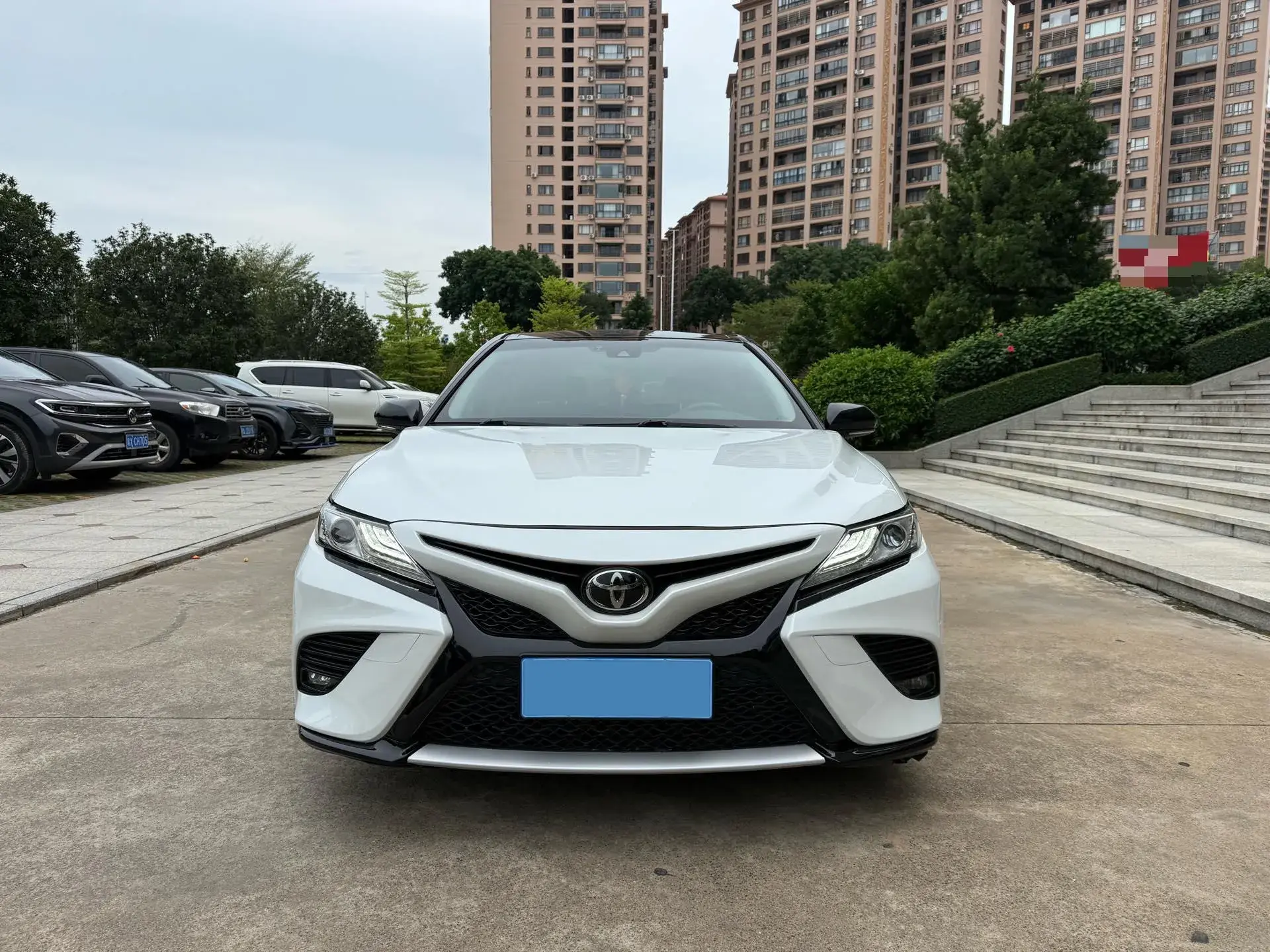 2018 TOYOTA CAMRY thumbnail 2