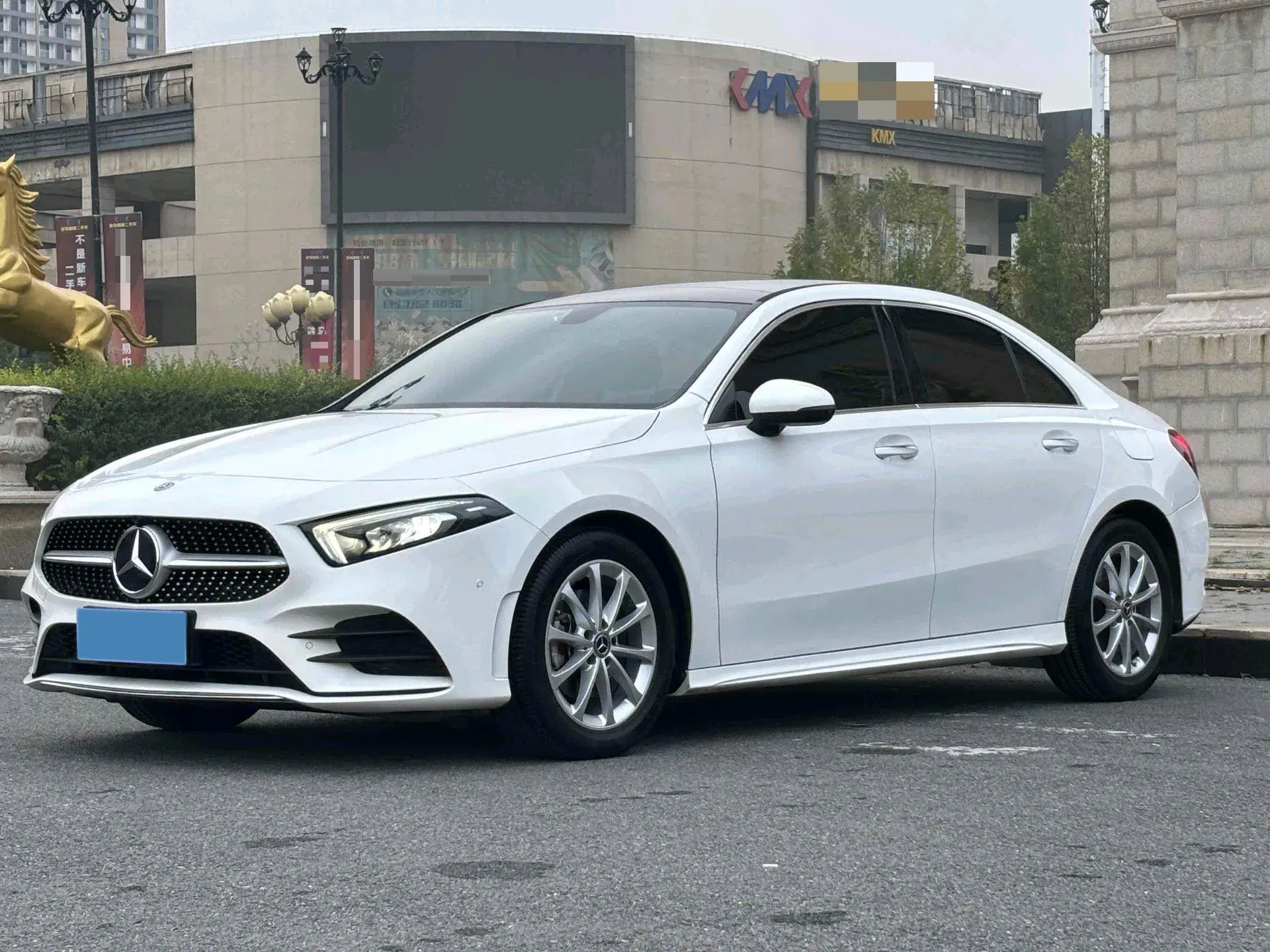 2020 MERCEDES-BENZ A view 1