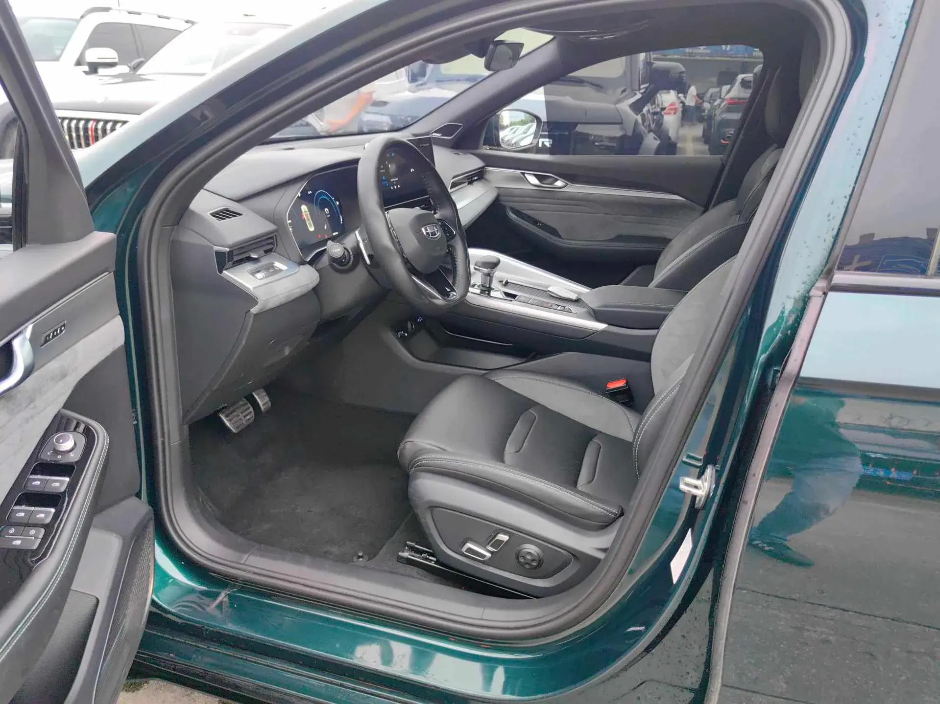 2023 GEELY PREFACE thumbnail 4