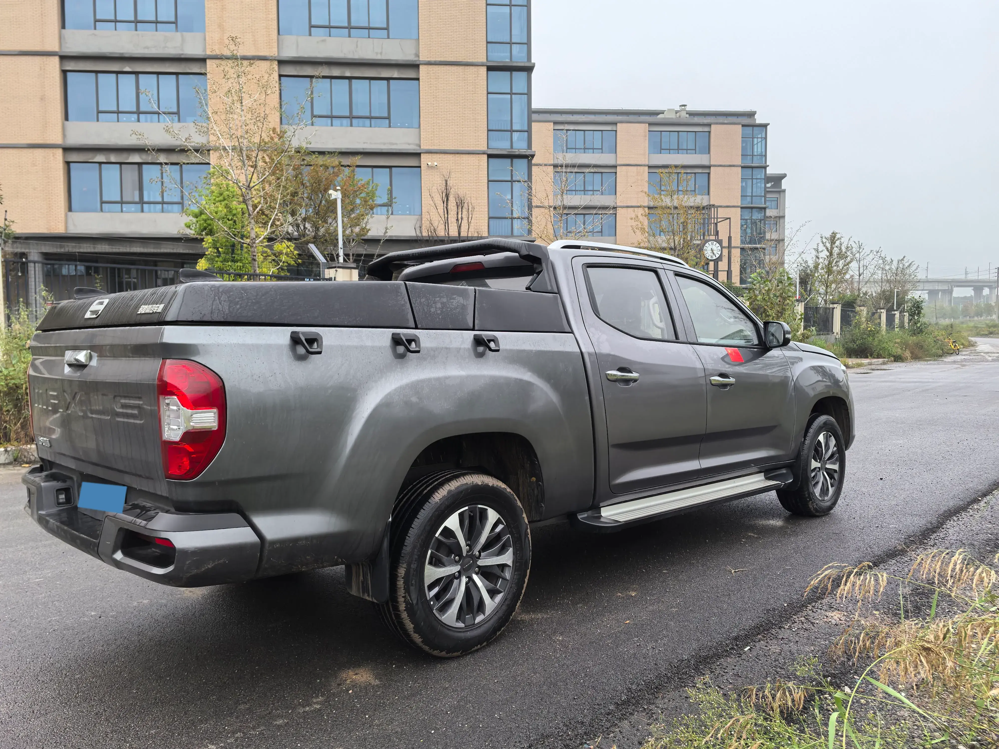 2022 MAXUS T70 thumbnail 4