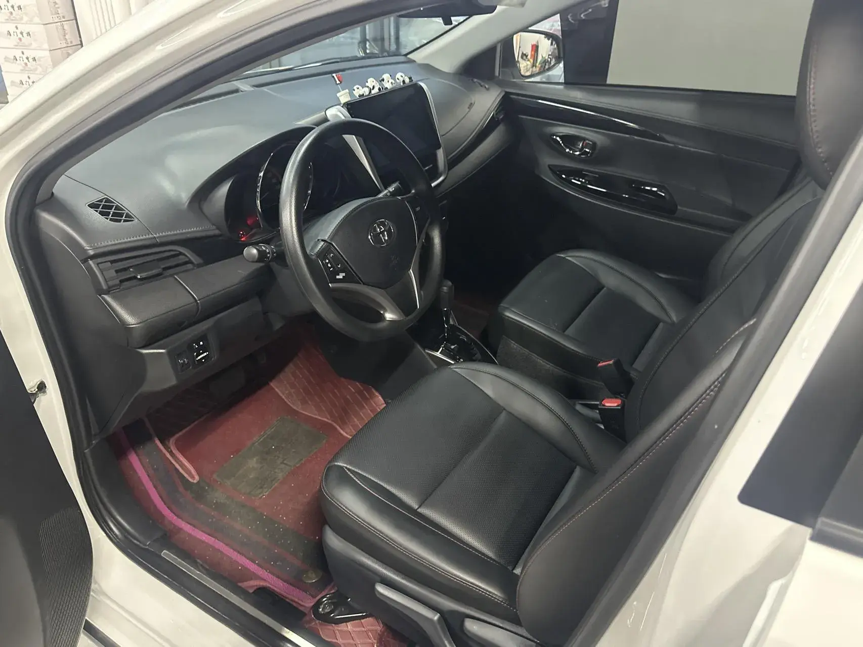 2022 TOYOTA YARIS thumbnail 3