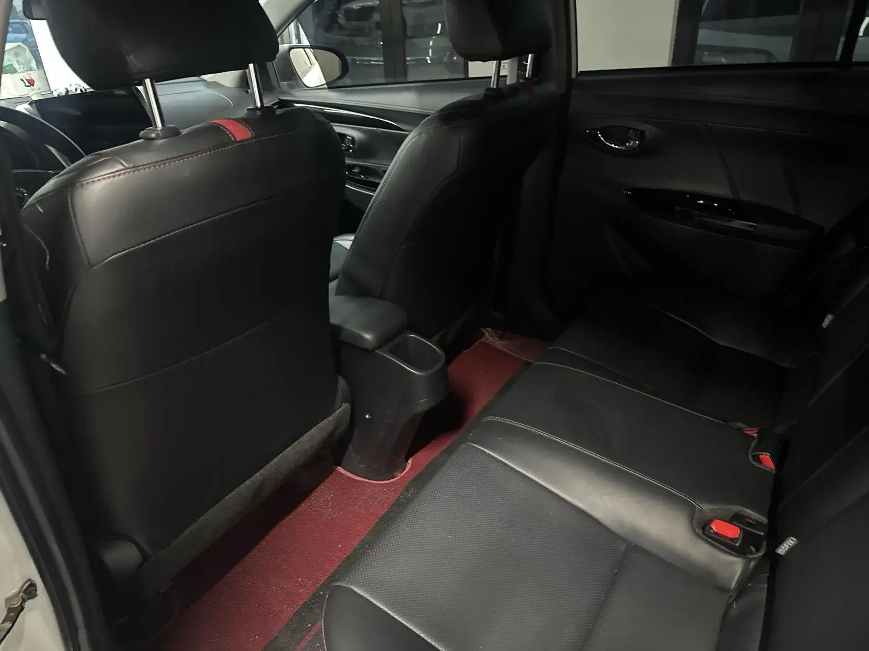 2022 TOYOTA YARIS thumbnail 4