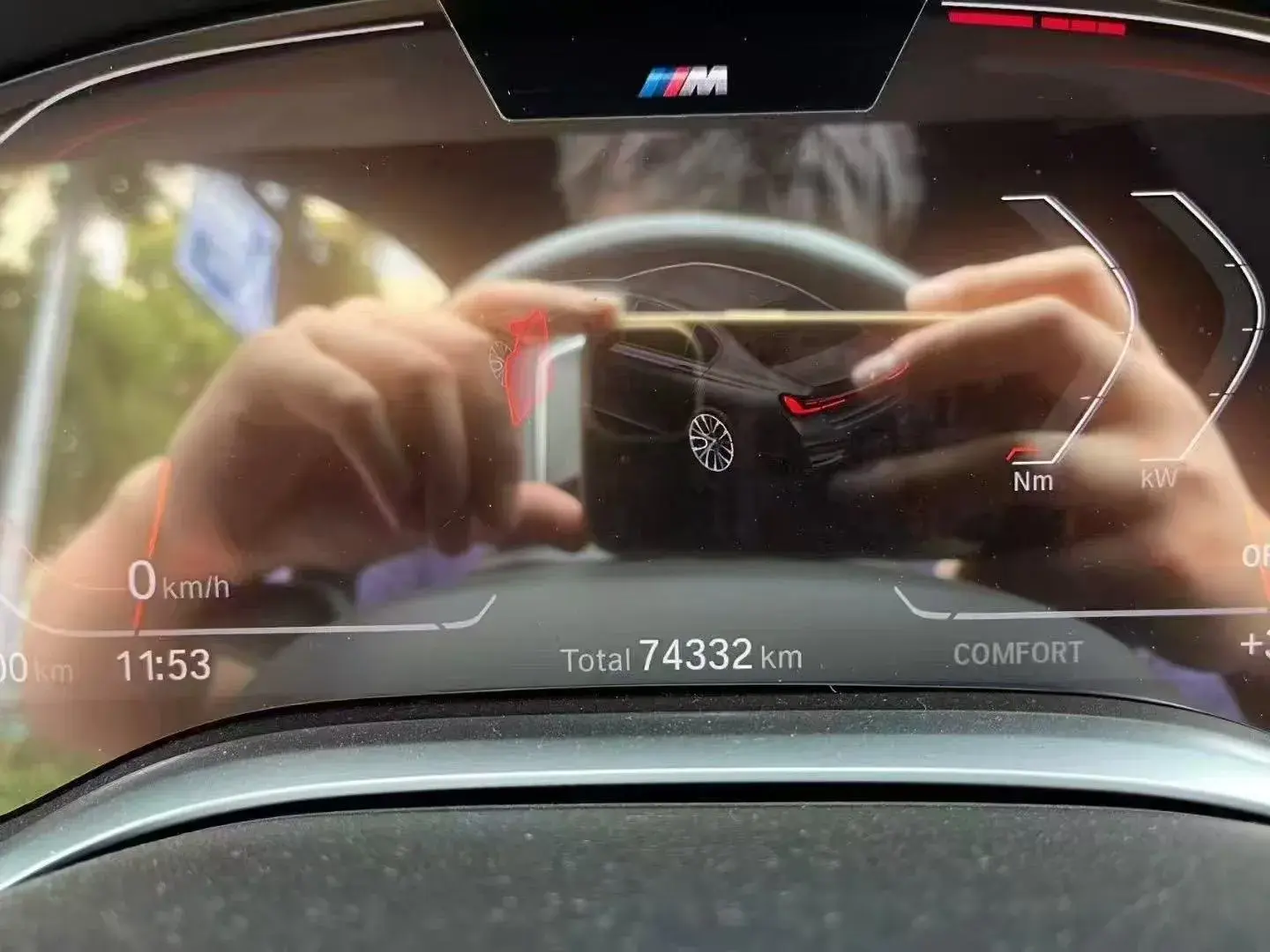 2021 BMW 7 thumbnail 4