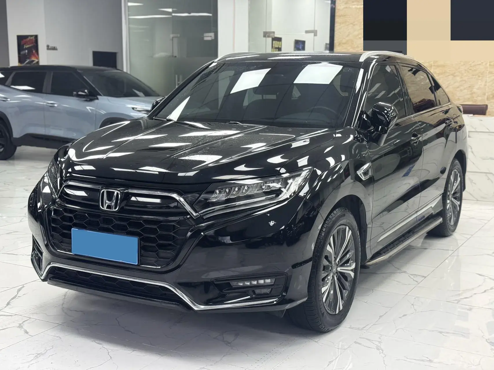 2020 HONDA UR-V view 1