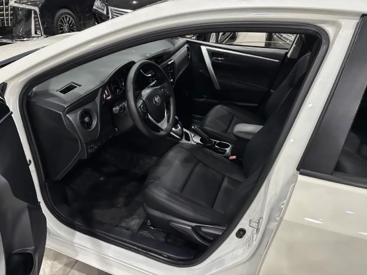 2019 Toyota Levin Hybird E+ 1.8L 99HP L4 E-CVT PHEV 10.5KWH,autocango,china used car exporter,china ev exporter,chinese used car exporter,chinese used ev exporter