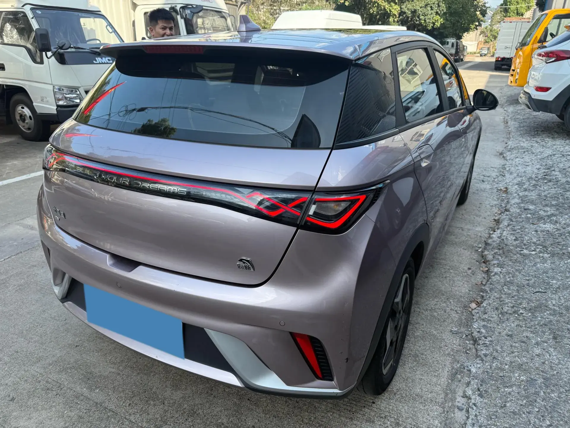 2021 BYD DOLPHIN thumbnail 4